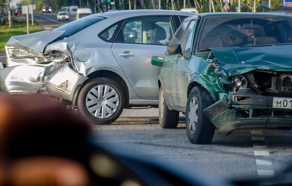 Who Is at Fault in a Lane Change Accident in Alabama? - Gartlan